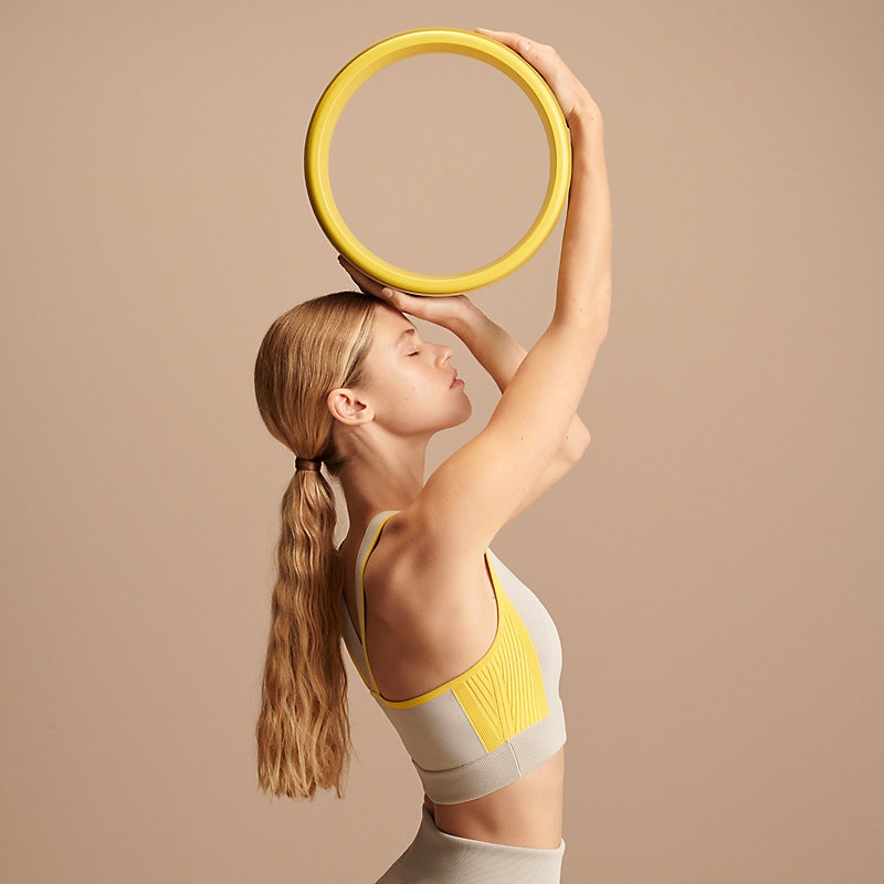 Hermes パリ本店より ヨガ ブラ 3色 Yoga bra | Hermès USA